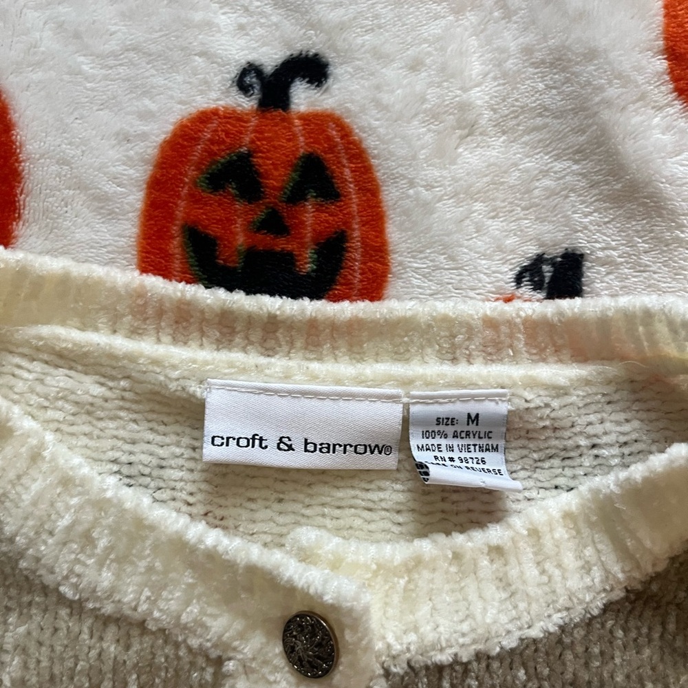 Croft & Barrow Cream and Black Cardigan - Picture 2 of 4